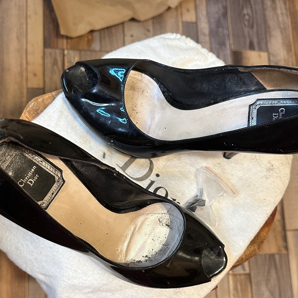 Dior old arse shoes